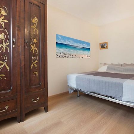 B&B Sotto Le Torri Αλμπένγκα Εξωτερικό φωτογραφία