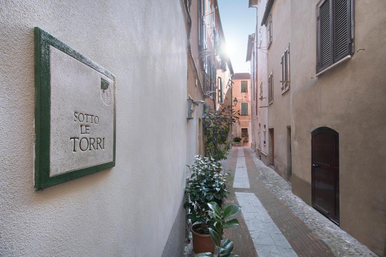 B&B Sotto Le Torri Αλμπένγκα Εξωτερικό φωτογραφία