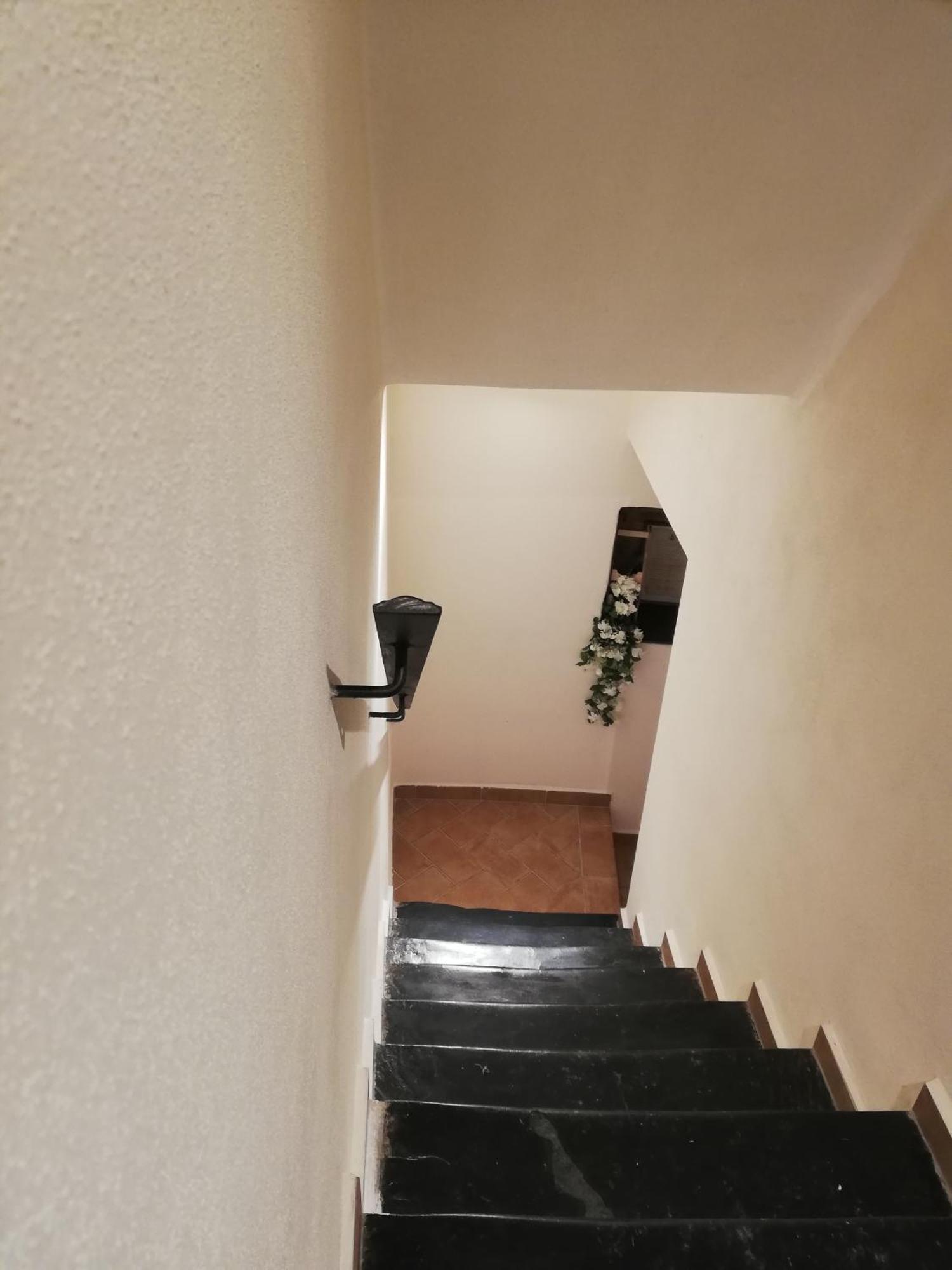 B&B Sotto Le Torri Αλμπένγκα Εξωτερικό φωτογραφία